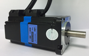 什么是保持轉(zhuǎn)矩？步進電機的外表溫度允許達到多少？